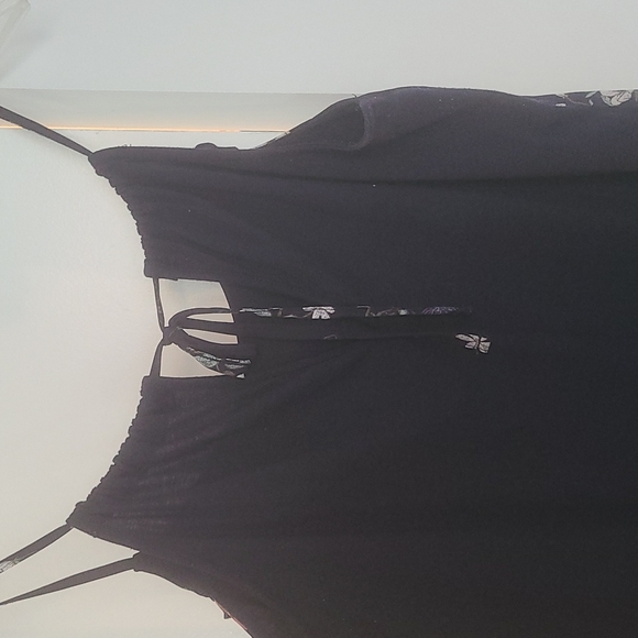 Shirt - Picture 3 of 3